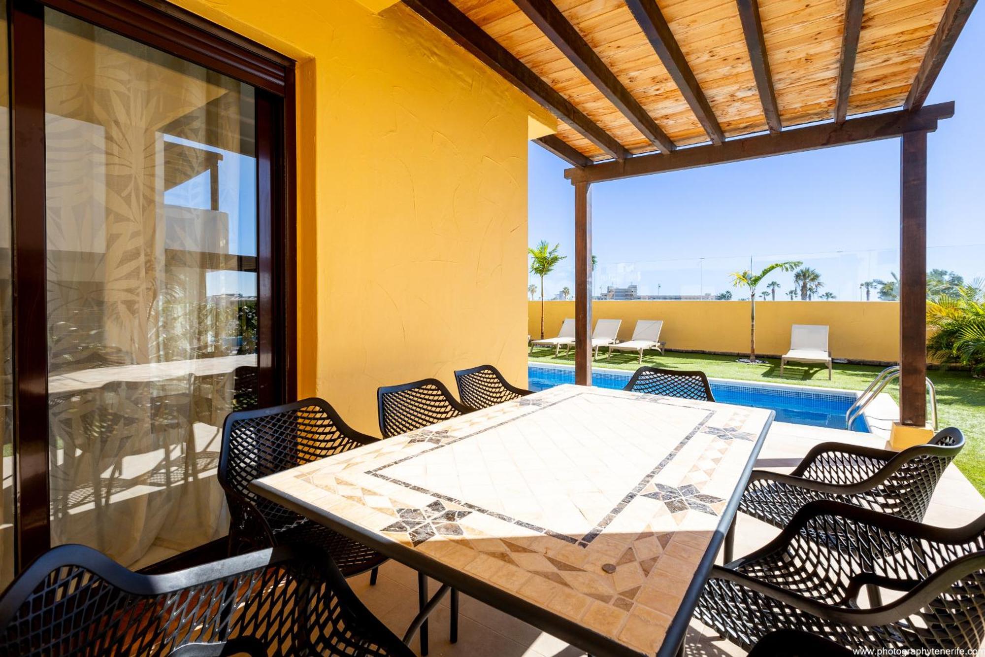 Villa With 4 Bedrooms And Private Heated Pool San Miguel de Abona Dış mekan fotoğraf